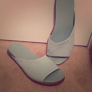 1. State NWT Lux Kid Suede Slide 7M